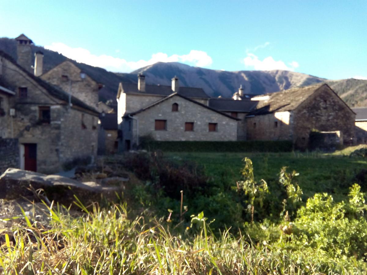 Albergue El Ultimo Bucardo Linás de Broto Eksteriør billede